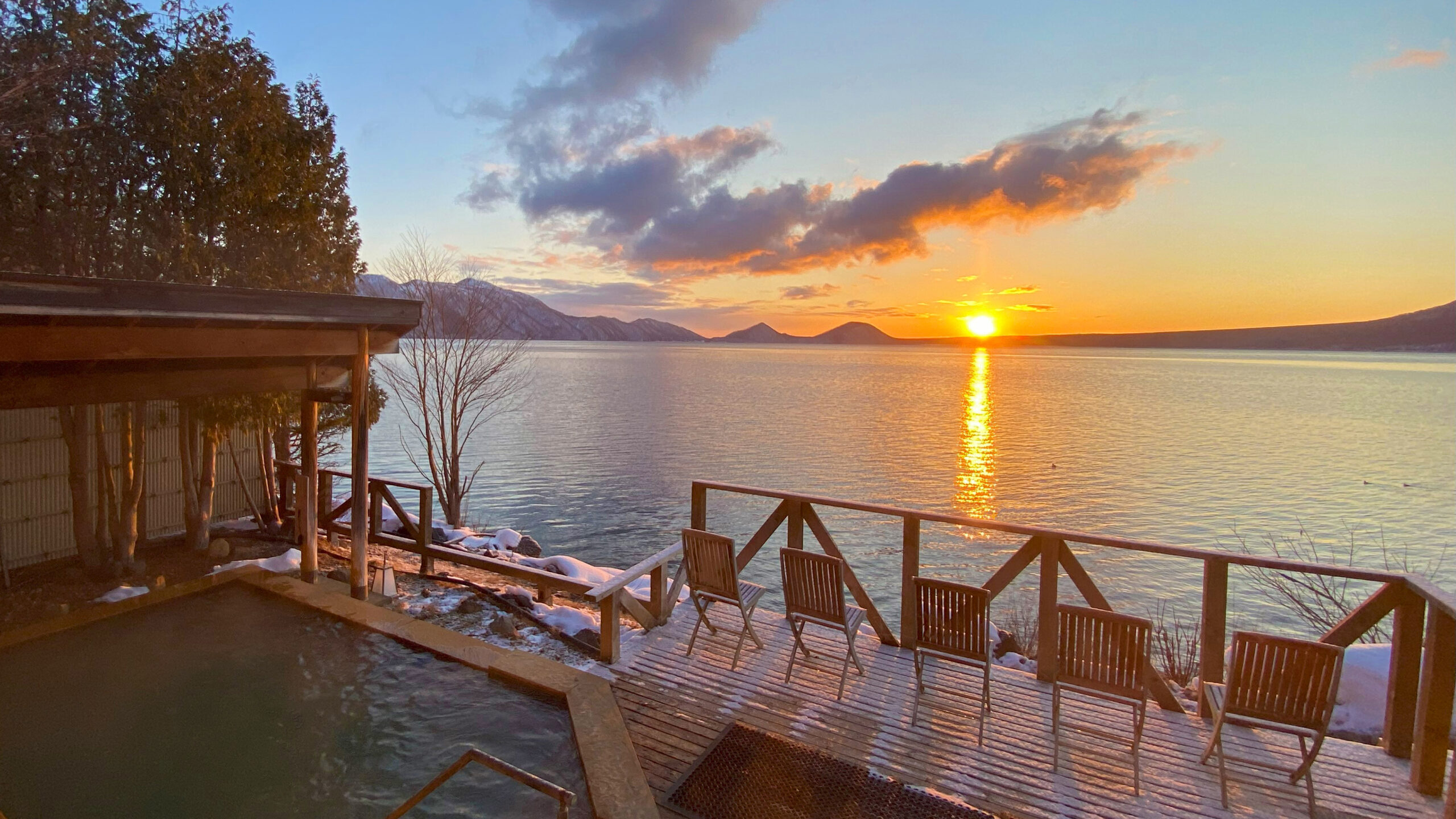 Initiatives on Sustainable Tourism in Responsible Travel - 奥札幌 